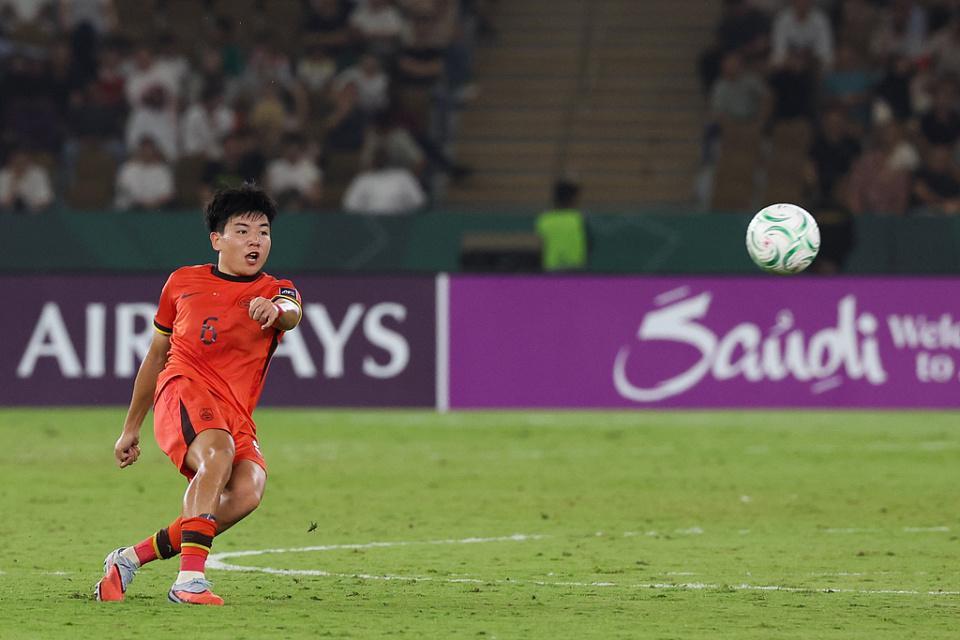 世界杯官方客户端-狼队官宣徐彬外租英甲队 最快7日晚迎首秀 仍可适时归队踢U21联赛