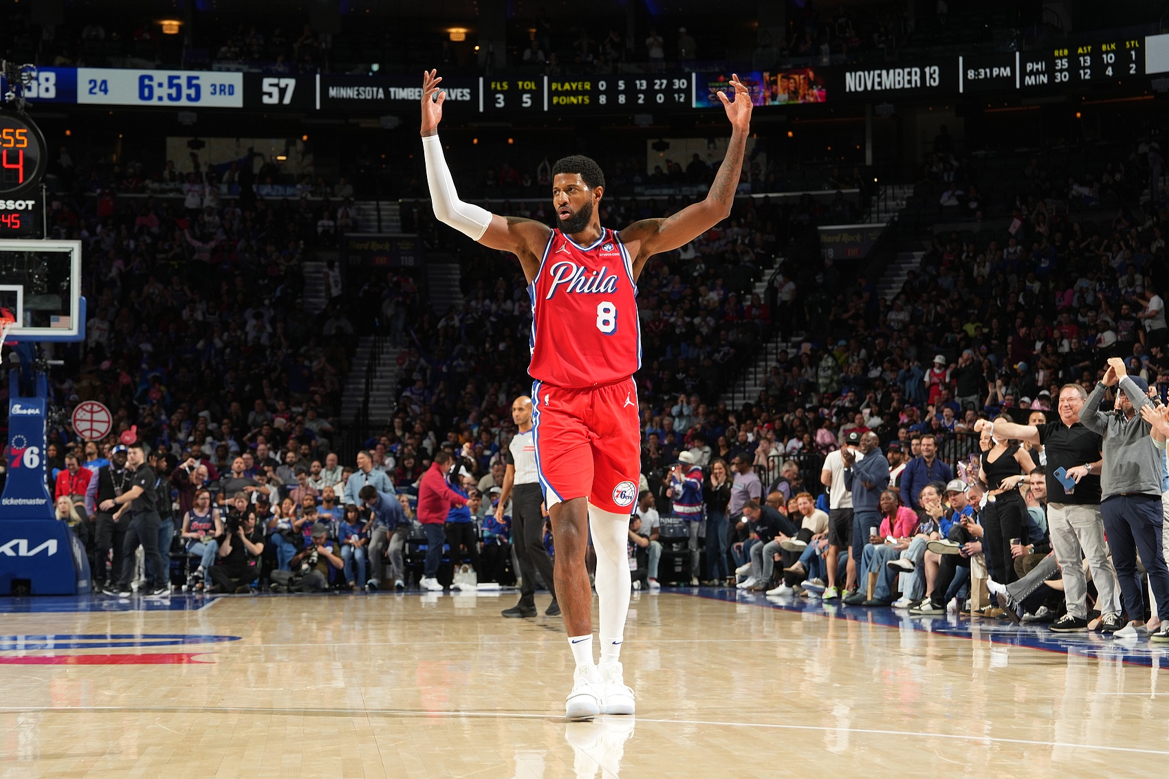 梦回巅峰！乔治半场7中6高效拿下18分1板2助2断