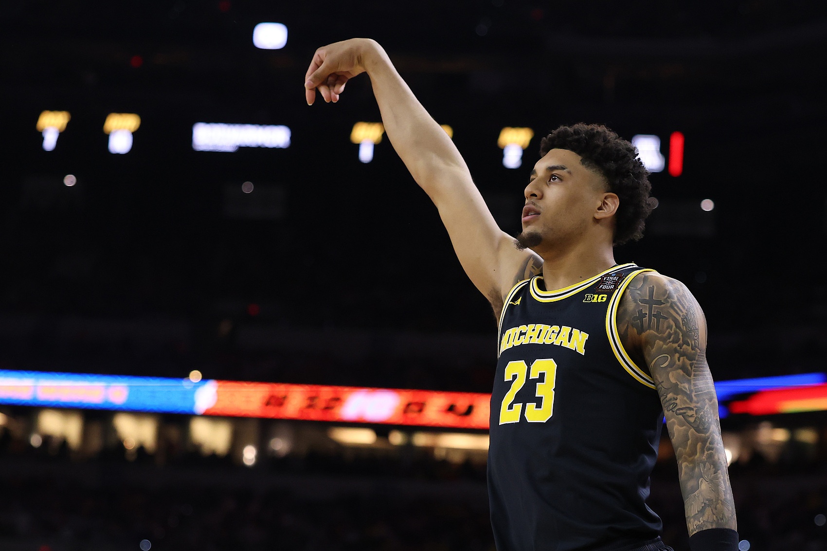 世界杯app下载-带伤作战助队夺冠！热门秀伦德博格13中4&amp;罚球5中5 拿到13分